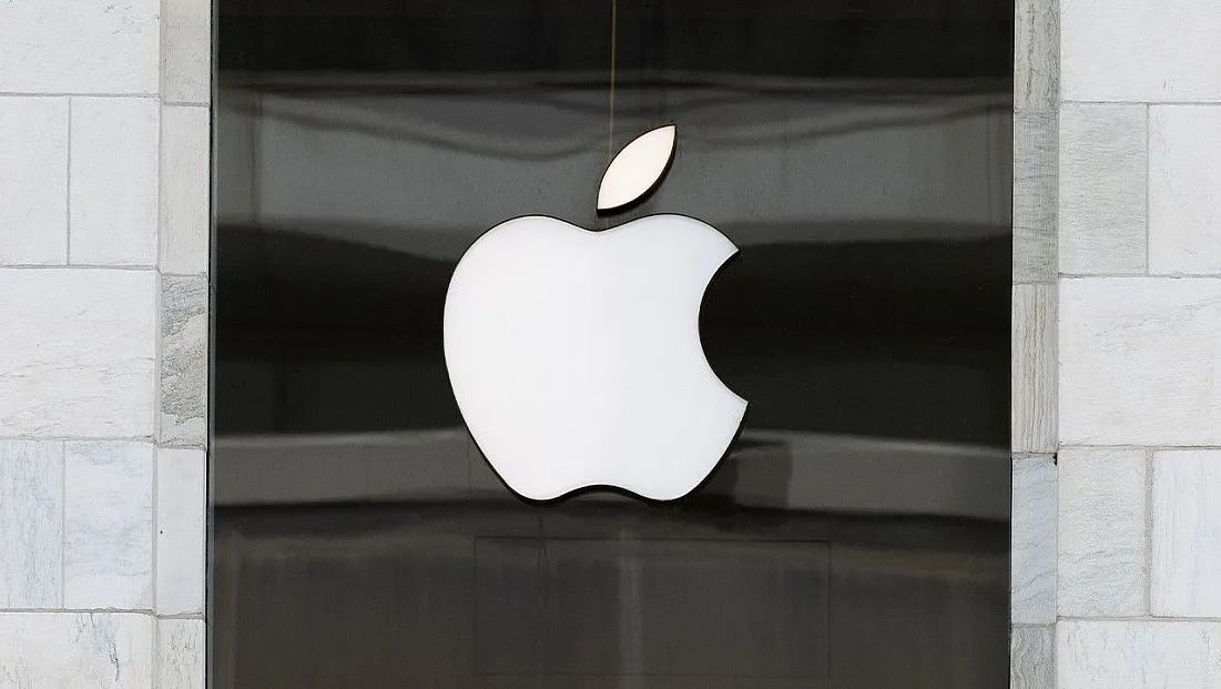 Apple yeni telefonundaki ısınma sorunu kabul etti