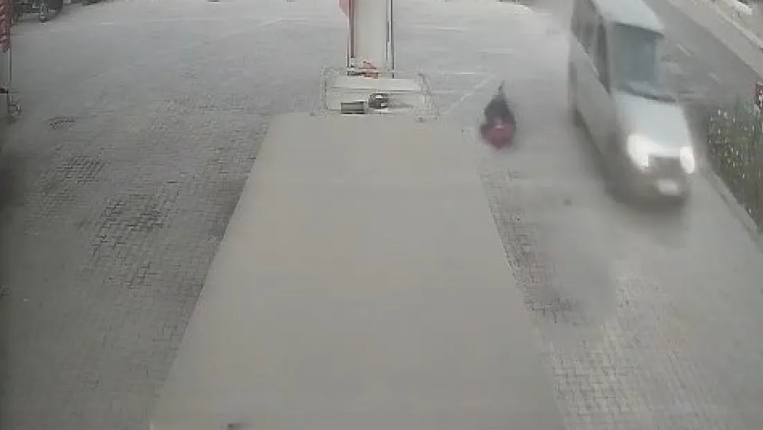 Eniştesine araçla çarpıp kaçtı