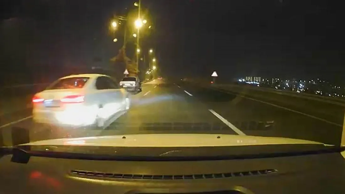 Islak yolda makas attı