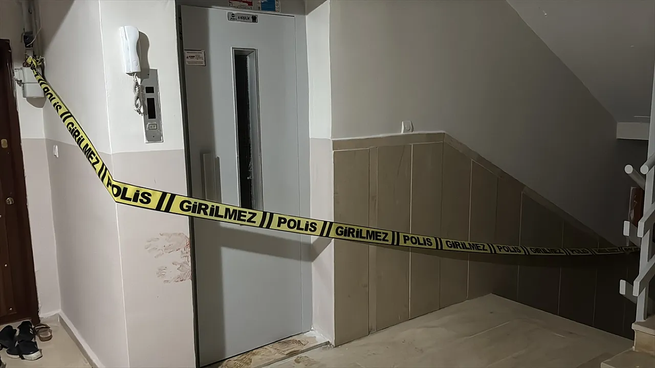 Asansör boşluğuna düşen kişi ağır yaralandı