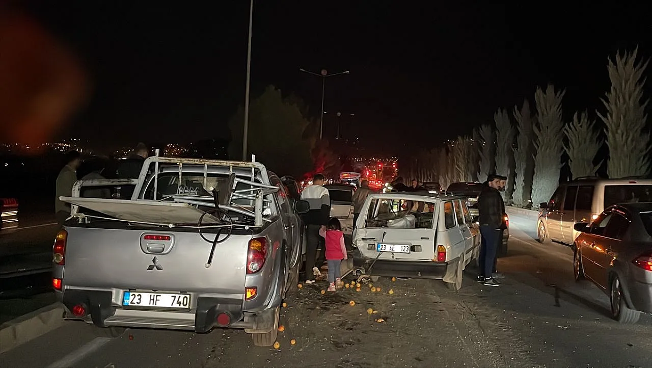 Elazığ'da zincirleme trafik kazası