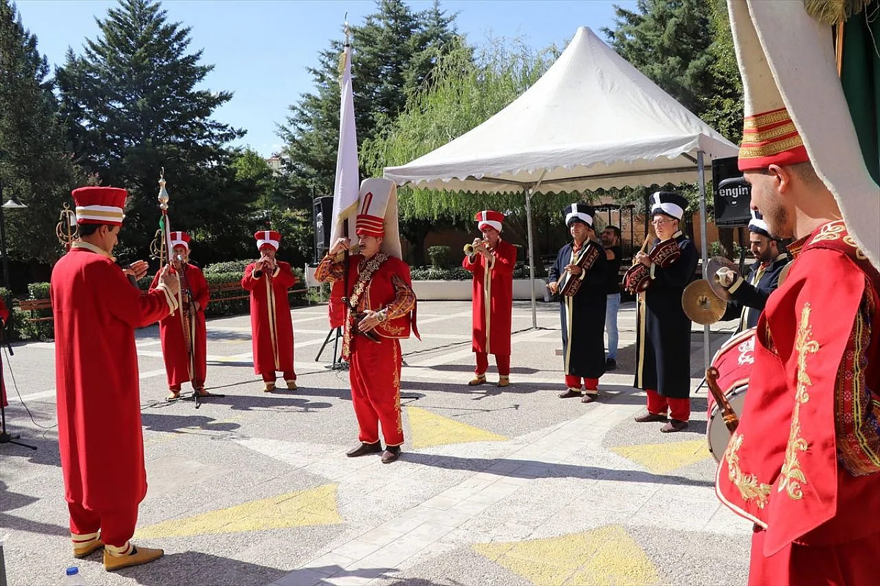 Elazığ'da yeni eğitim öğretim yılı başladı