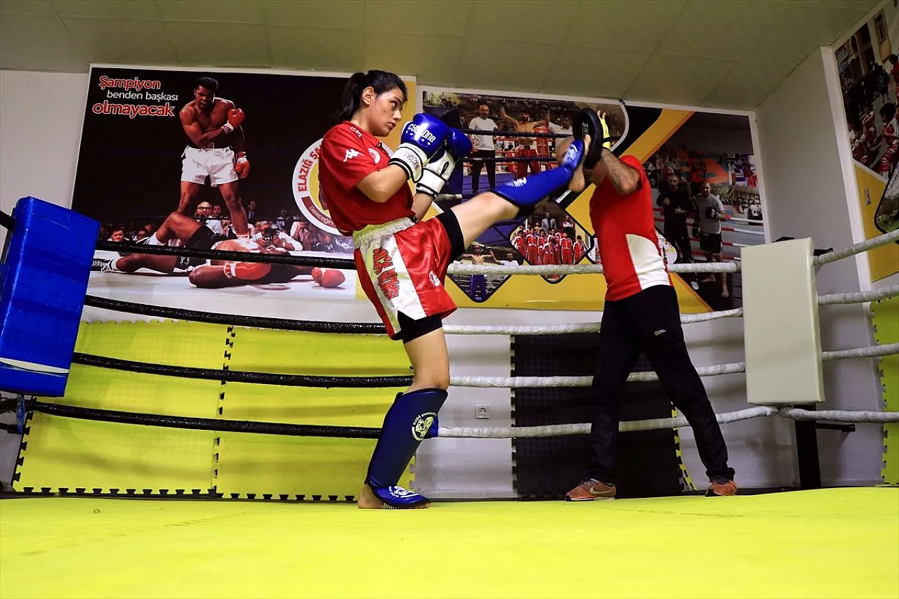 Dünya şampiyonu Sıla'nın hedefi zirve