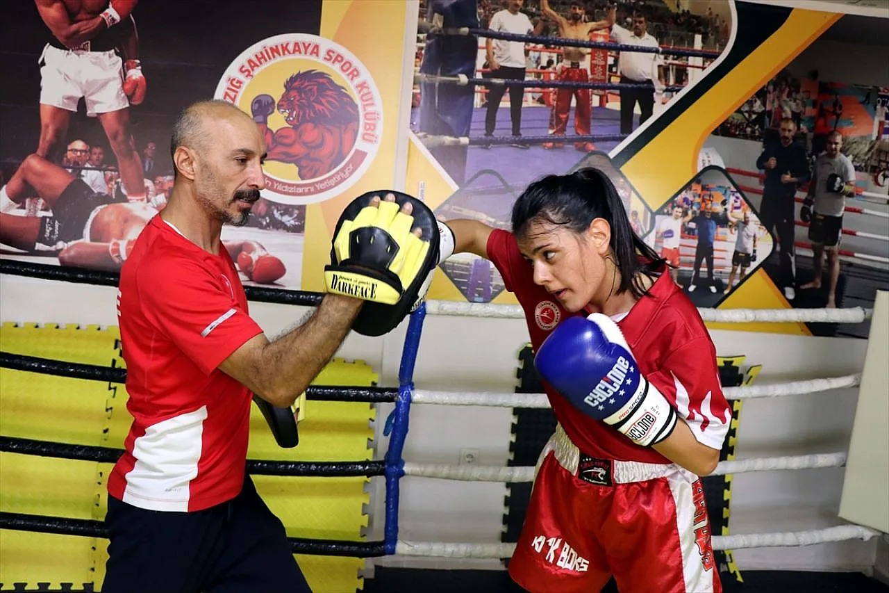 Dünya şampiyonu Sıla'nın hedefi zirve