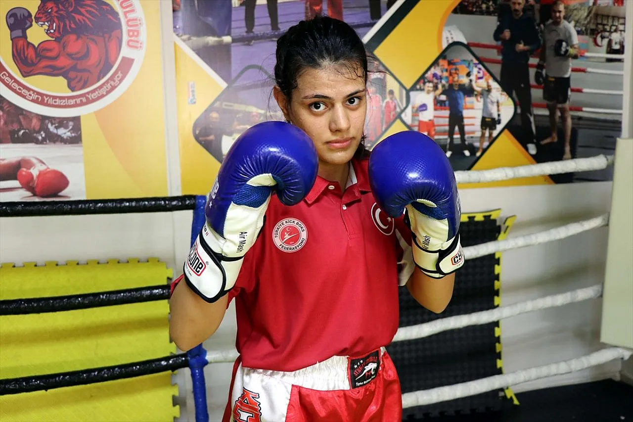 Dünya şampiyonu Sıla'nın hedefi zirve