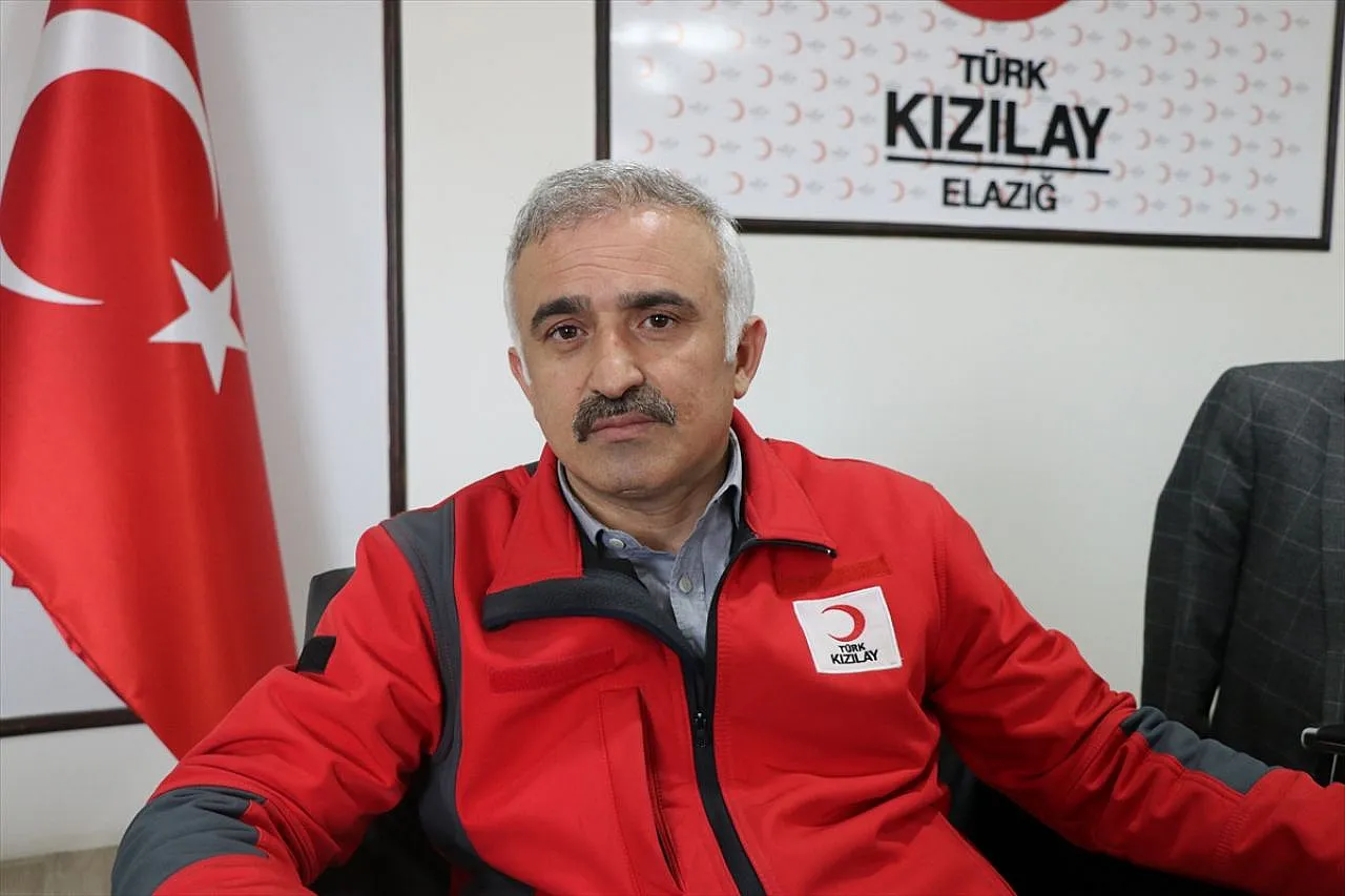 80'lik Nazire teyzeden depremzede paylaşımı