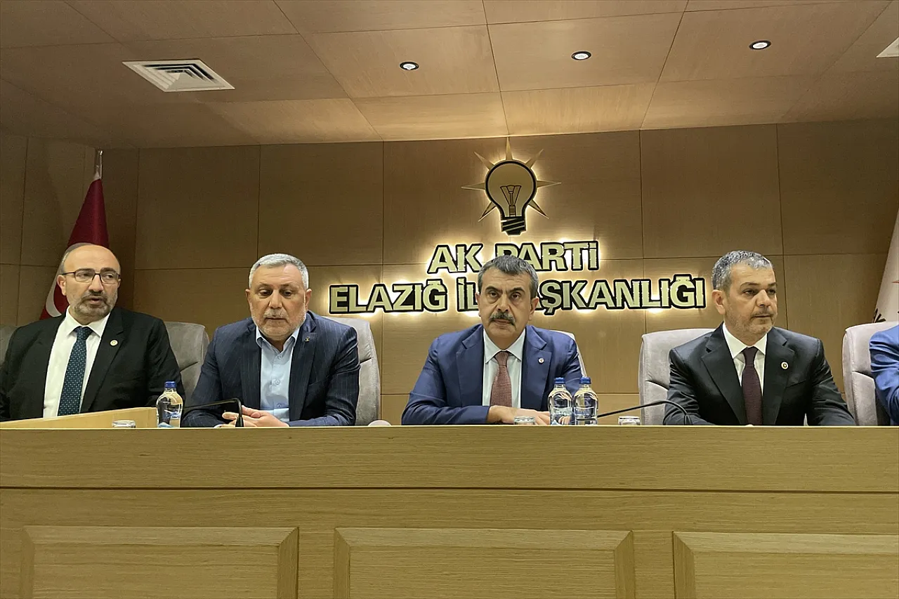 Bakan Tekin'in Elazığ temasları