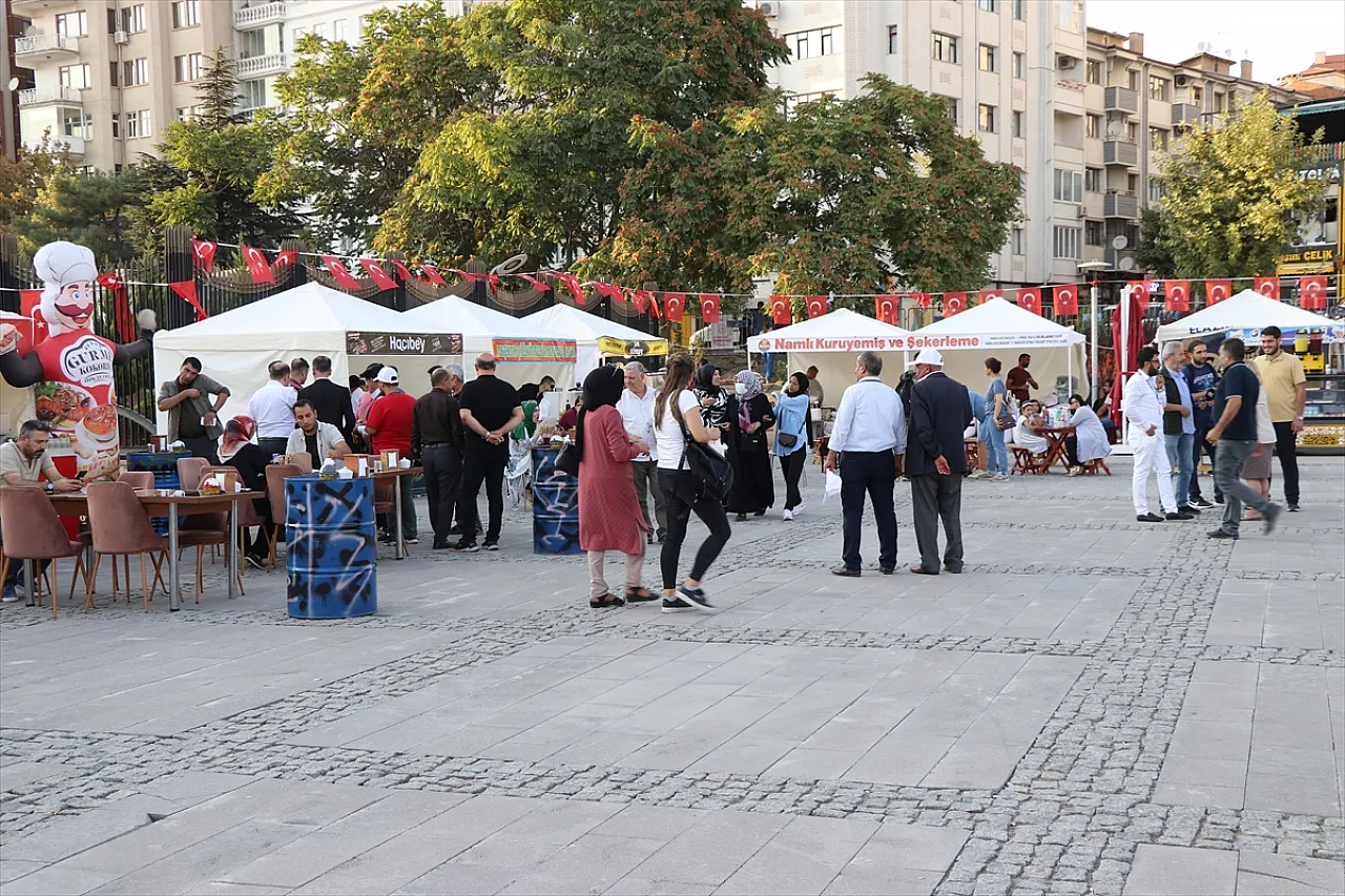 '5. Geleneksel Salçalı Köfte Festivali' başladı