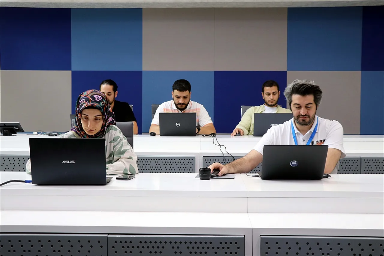 Fırat EDAŞ, 40 bin haneye yetecek enerjiyi kayıp kaçak olmaktan çıkardı