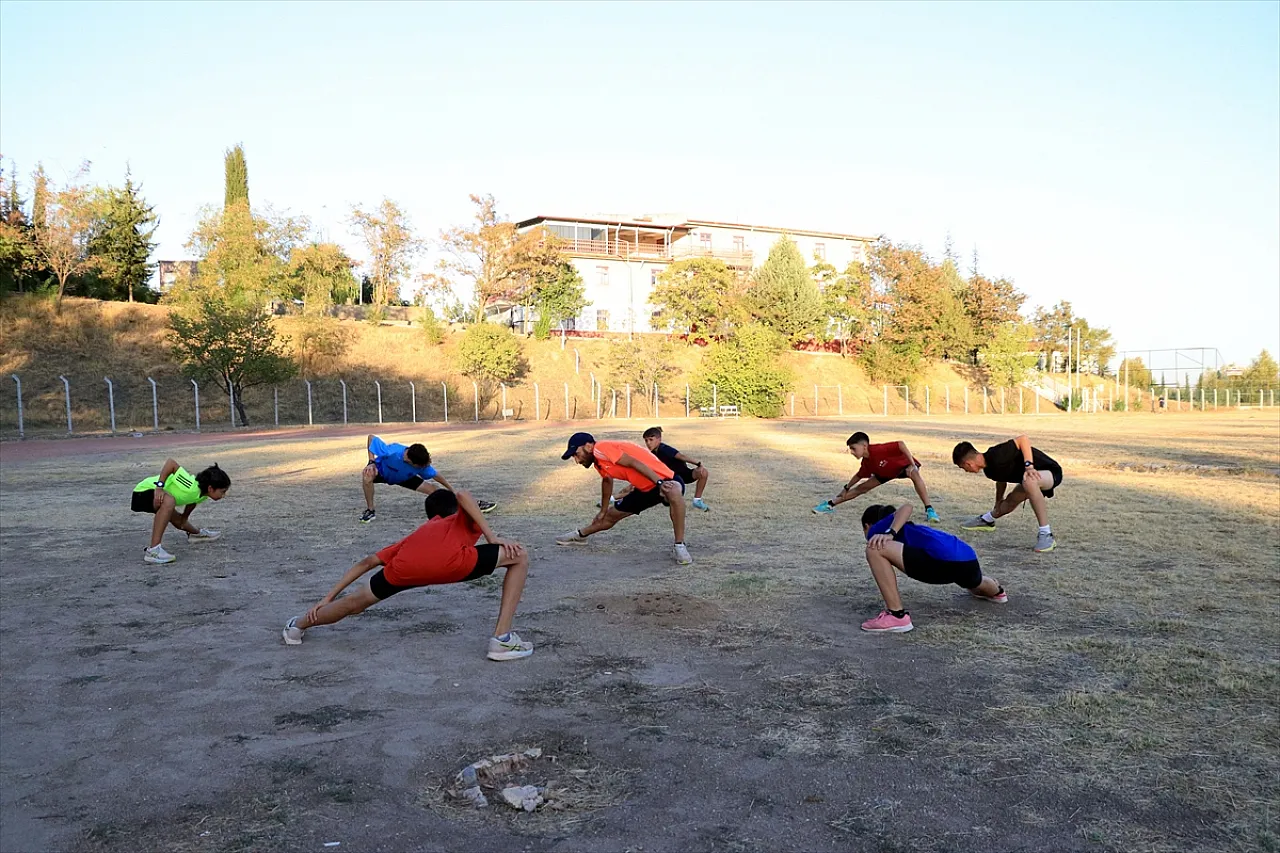 Genç atletten 2 yılda 30 madalya