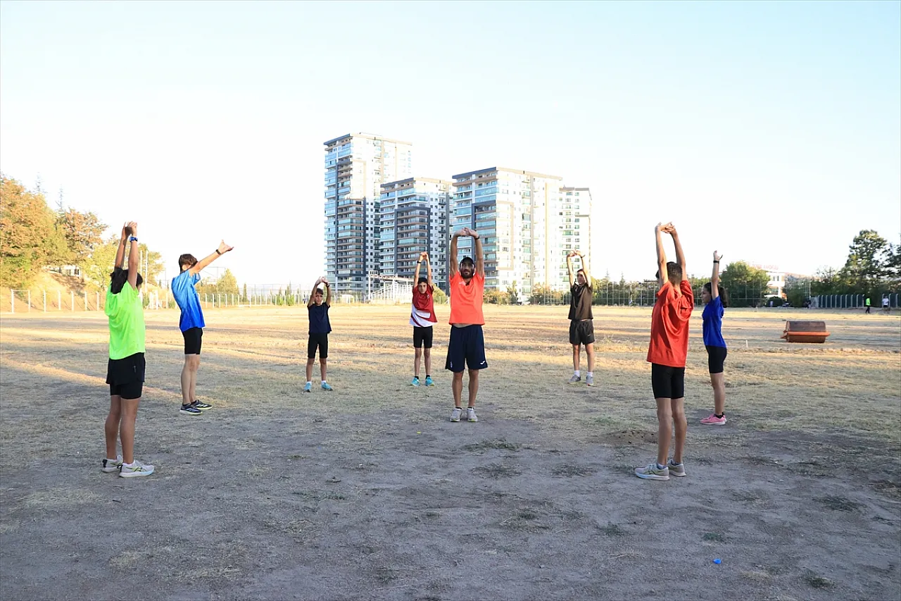 Genç atletten 2 yılda 30 madalya