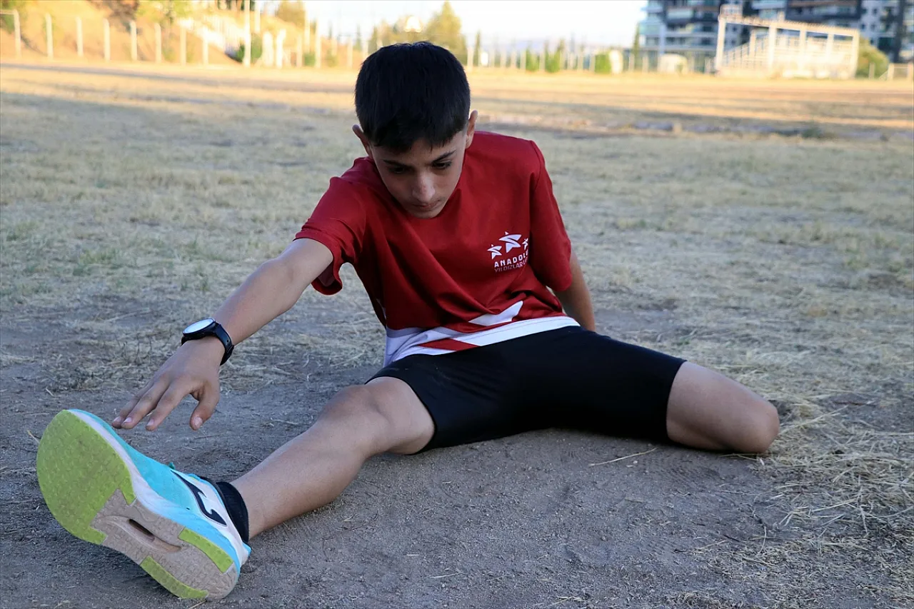 Genç atletten 2 yılda 30 madalya