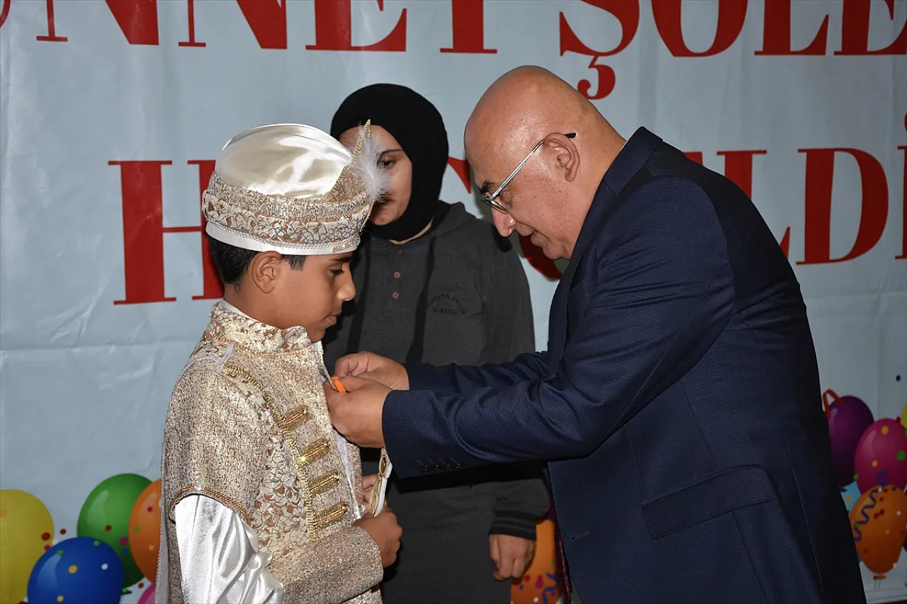 Elazığ'da sünnet şöleni düzenlendi