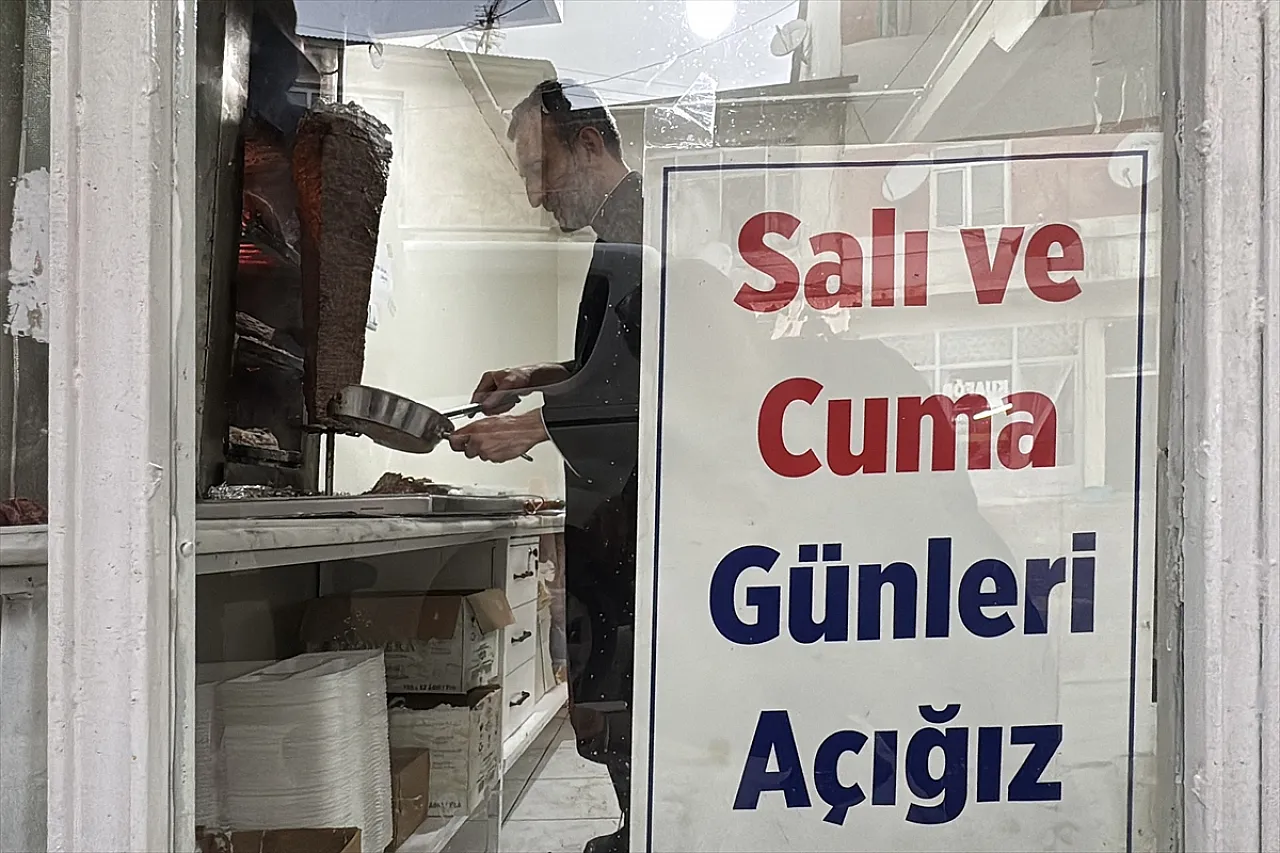 Yoğun ilgi gören döner için kepenk açıyor