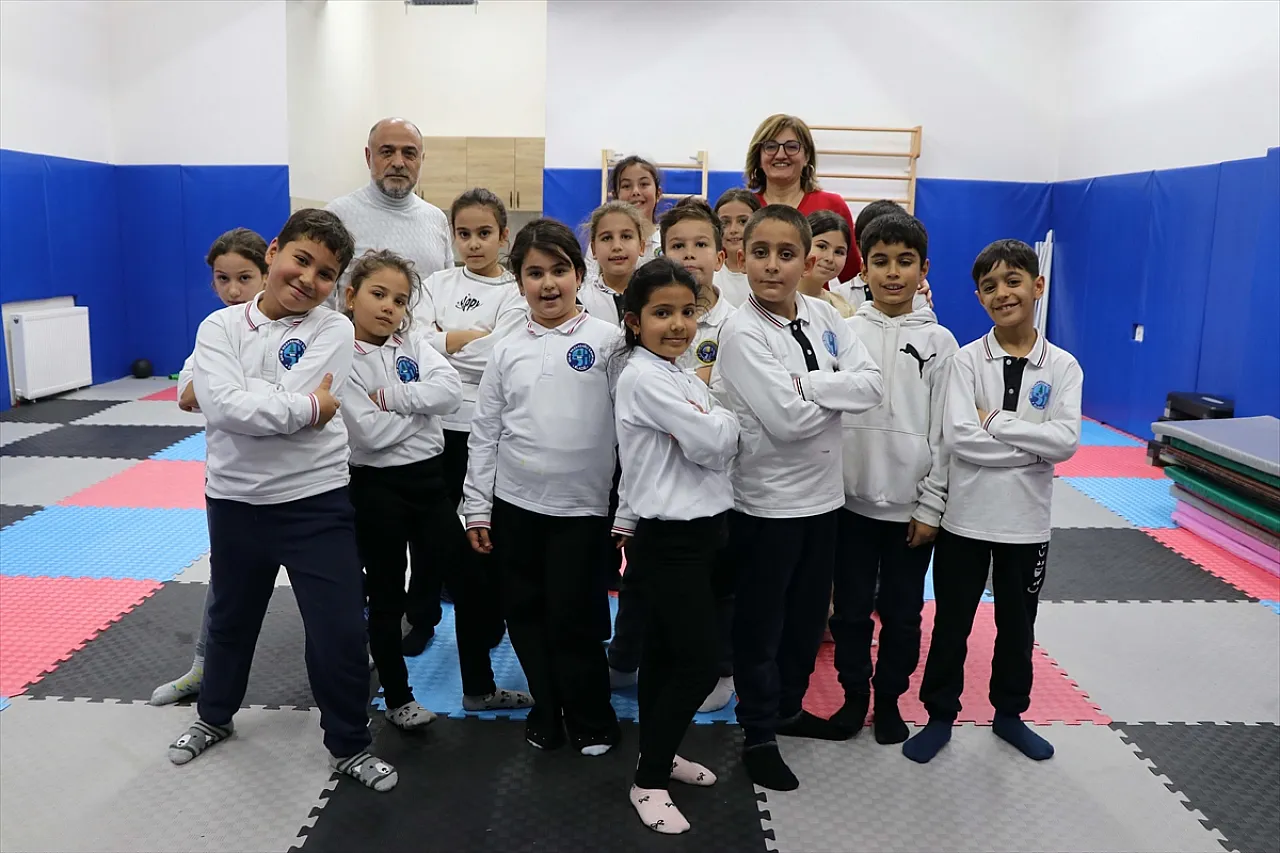 Atıl depolar spor salonlarına dönüştürüldü