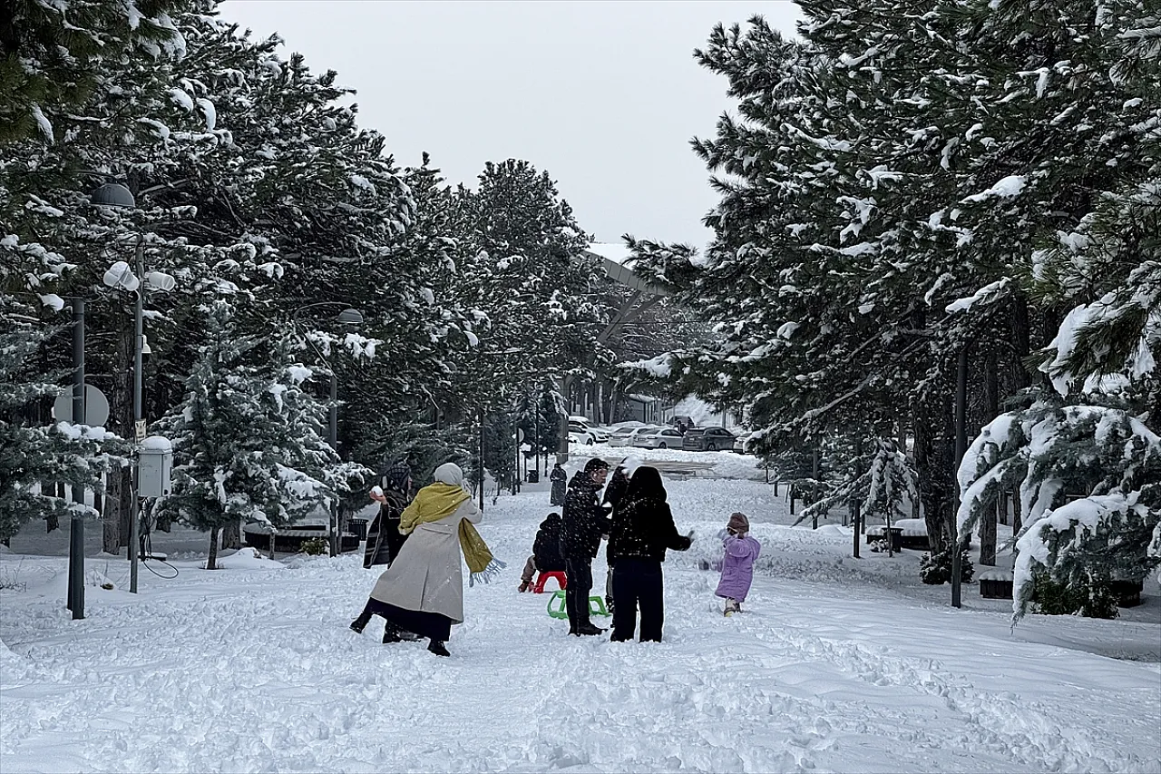 Elazığ'da kar manzaraları