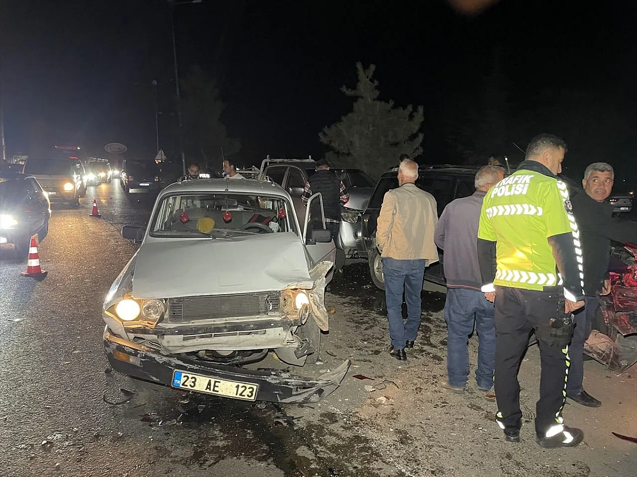 Elazığ'da zincirleme trafik kazası