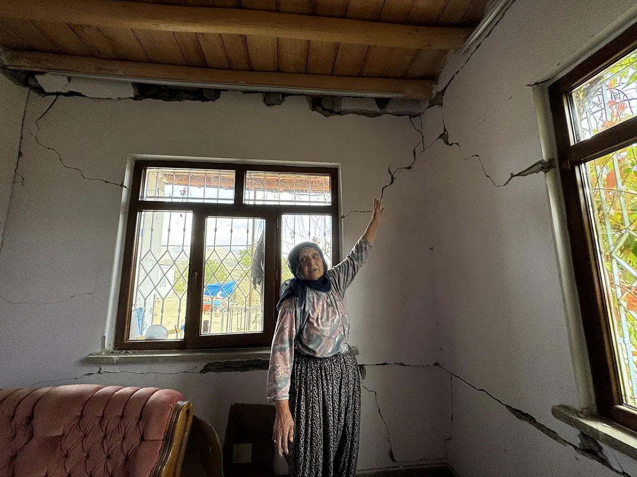 Elazığlılar canlarını kurtardıklarına seviniyor