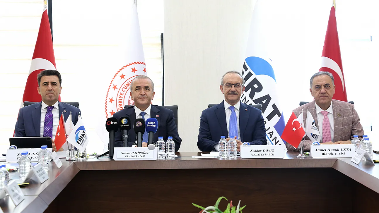 Valiler Elazığ'da buluştu