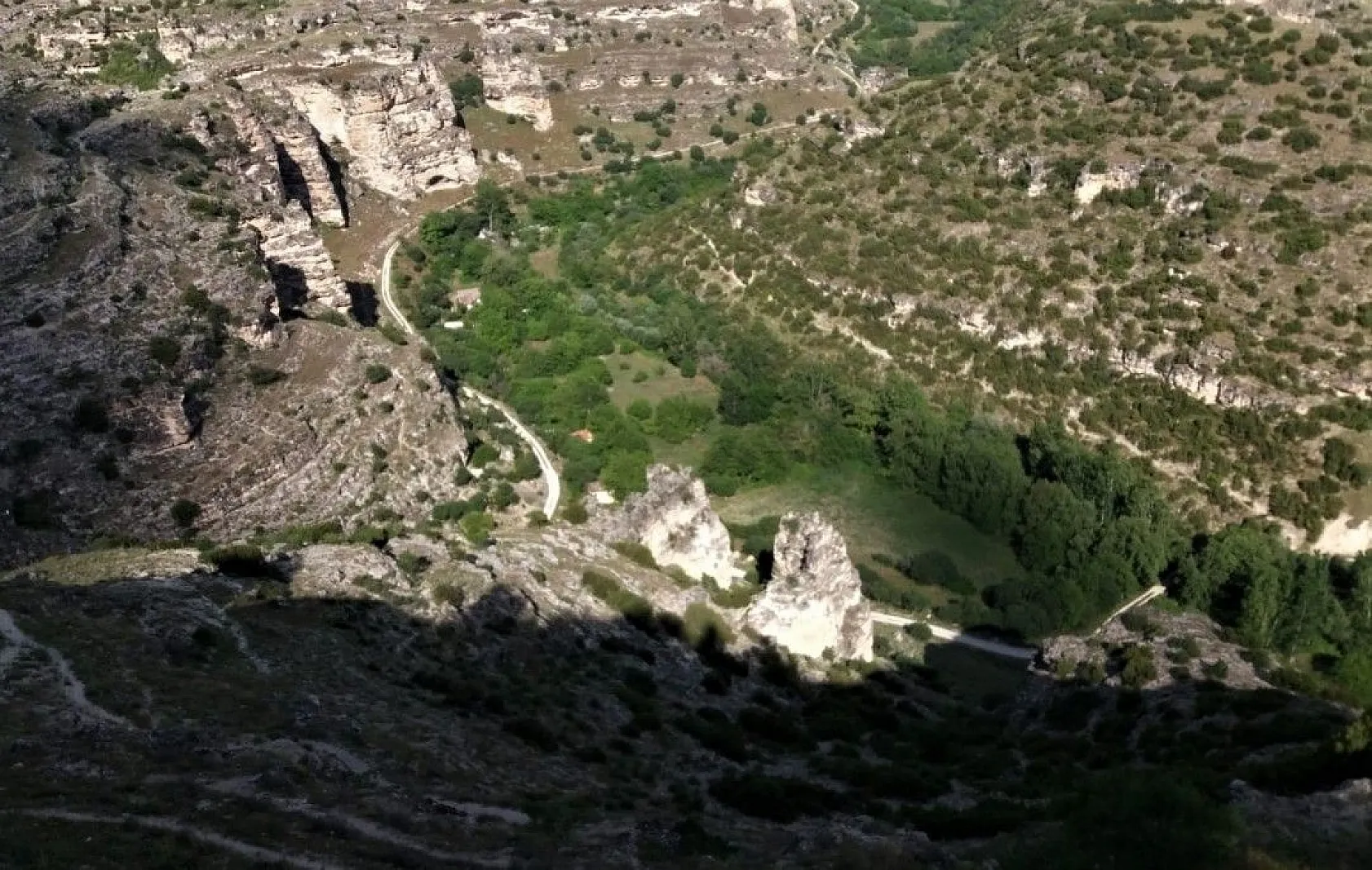 Ulubey Kanyonu görenleri kendine hayran bırakıyor