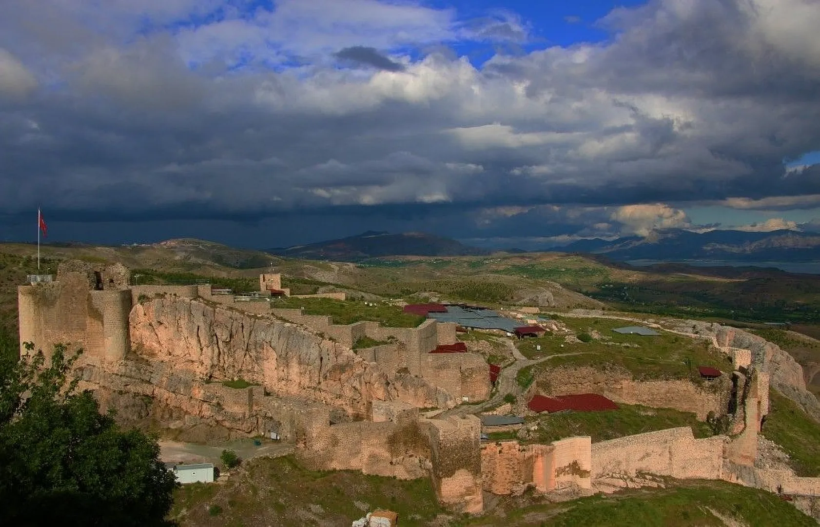 Harput, ziyaretçilerine kavuşmayı bekliyor