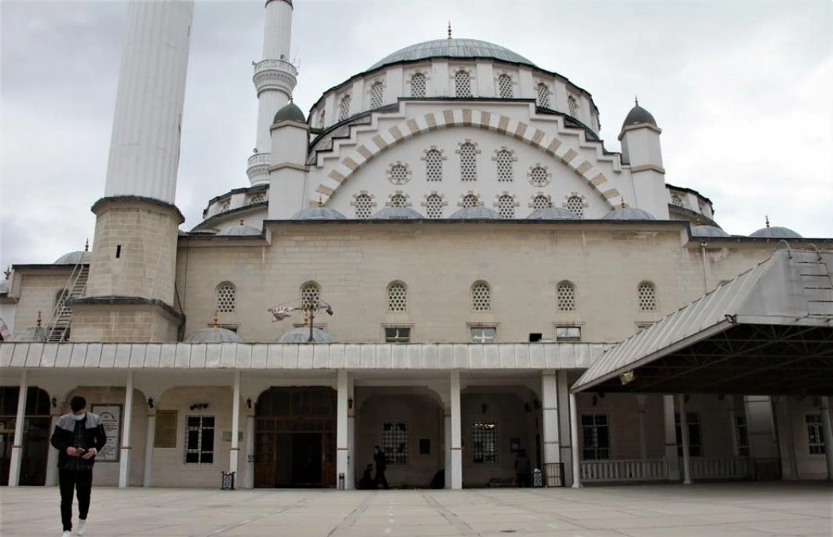 İzzet Paşa Camii'nde duygulu anlar yaşandı