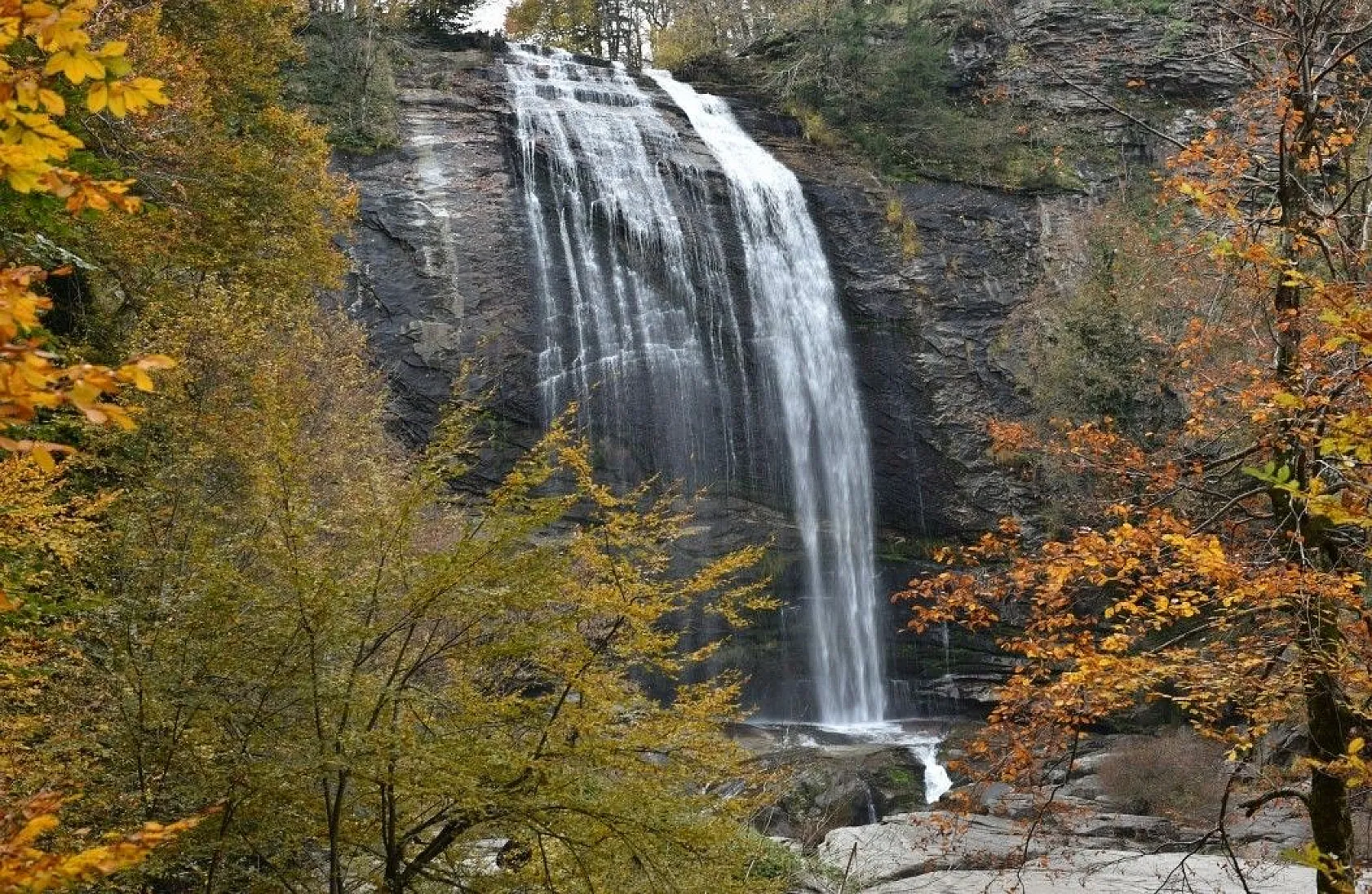 Bursa'nın şelalelerinde güz bereketi