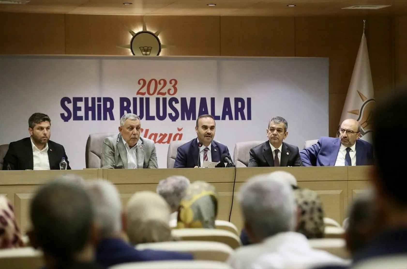 Sanayi ve Teknoloji Bakanı Kacır, Elazığ'da