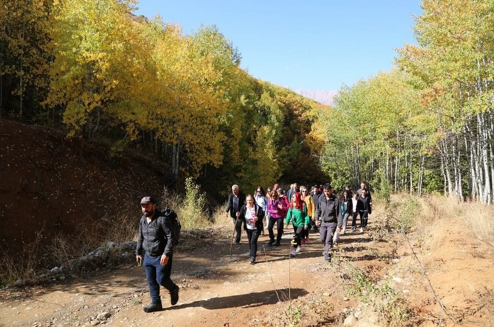 Tunceli'de sonbaharla gelen 'Renk Cümbüşü'