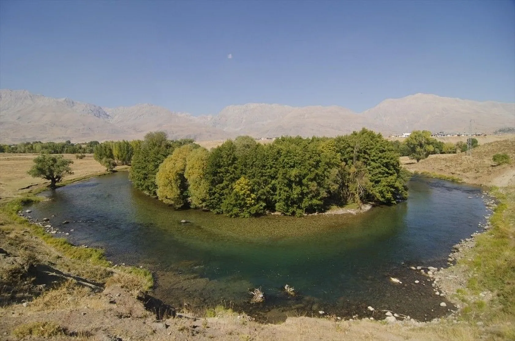 Ovacık'ta güz renkleri göz kamaştırıyor