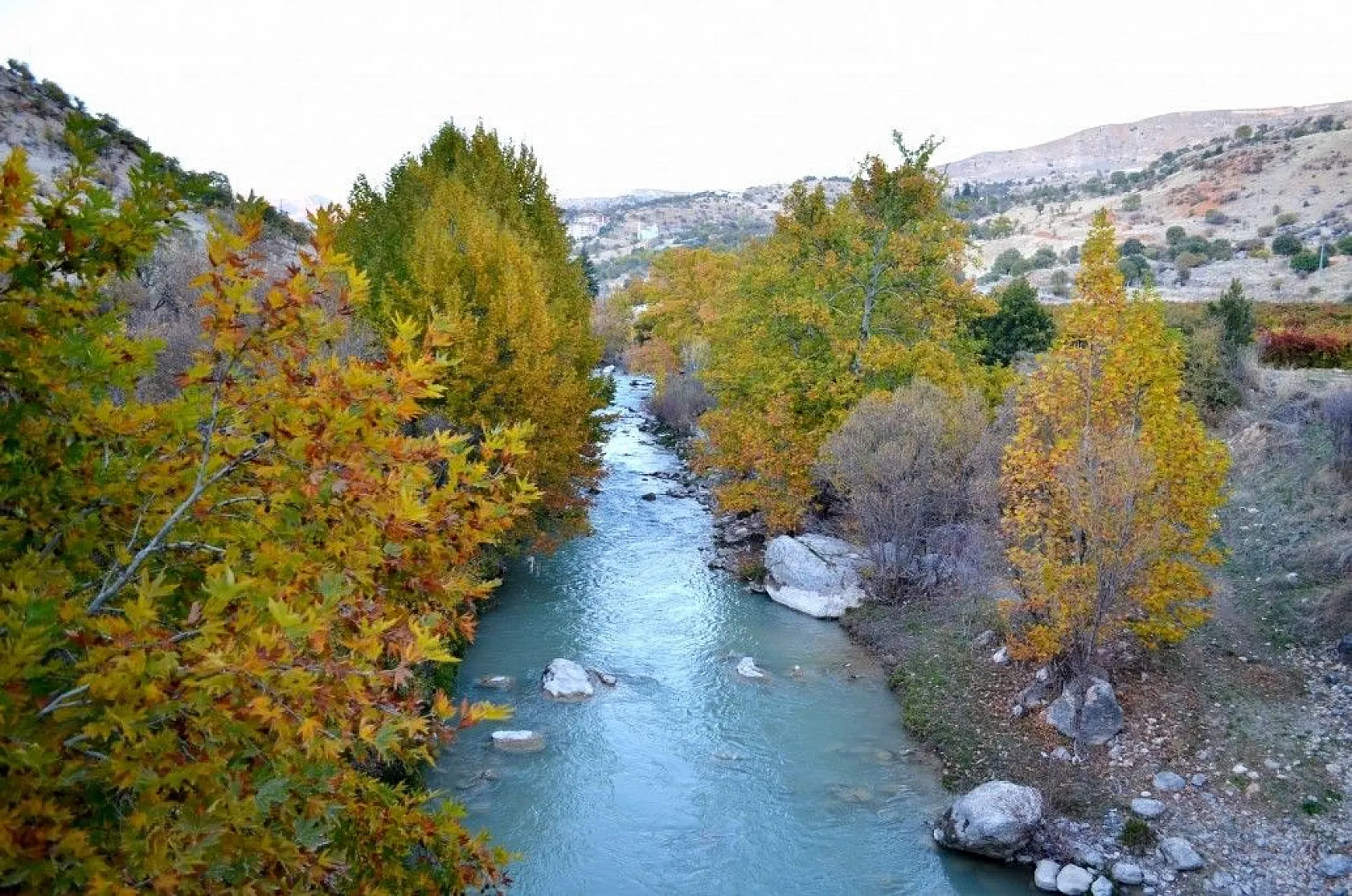 Tağar Köprüsün'de sonbahar şölen