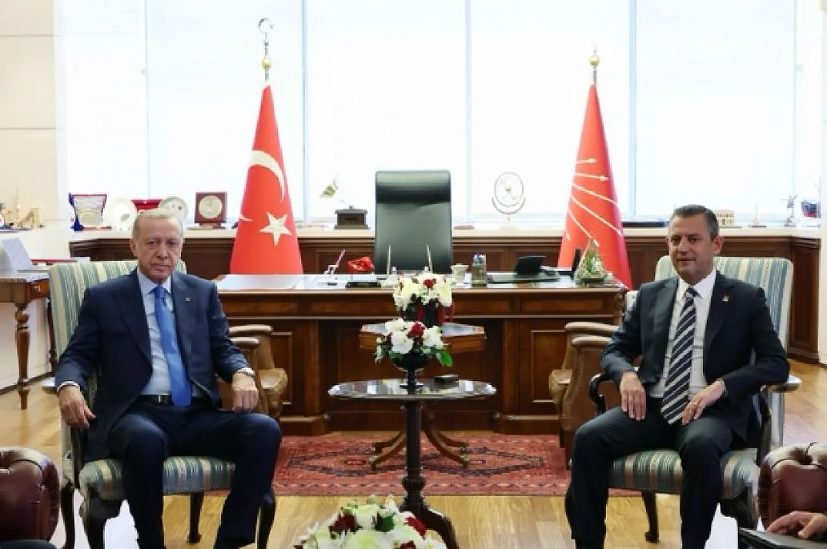 Cumhurbaşkanı Erdoğan 18 yıl sonra CHP'de