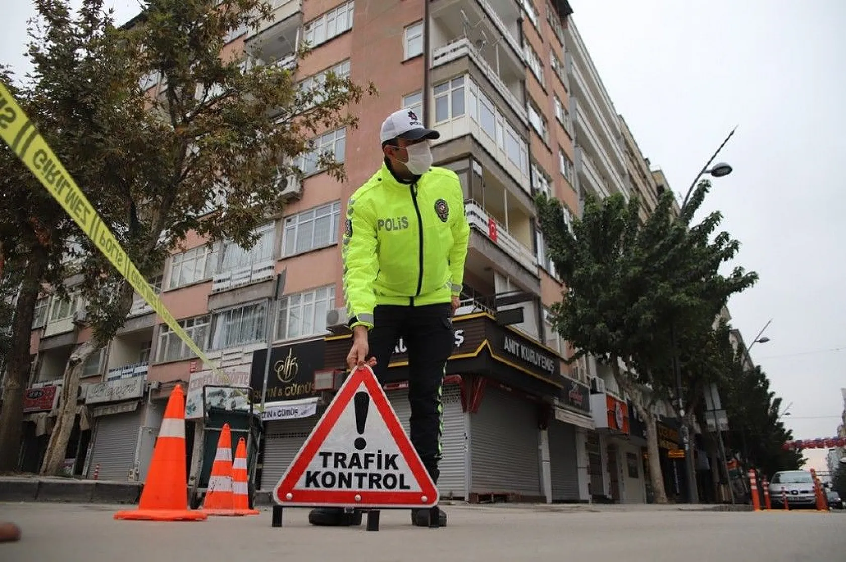 Elazığ'da kısıtlama havadan görüntülendi