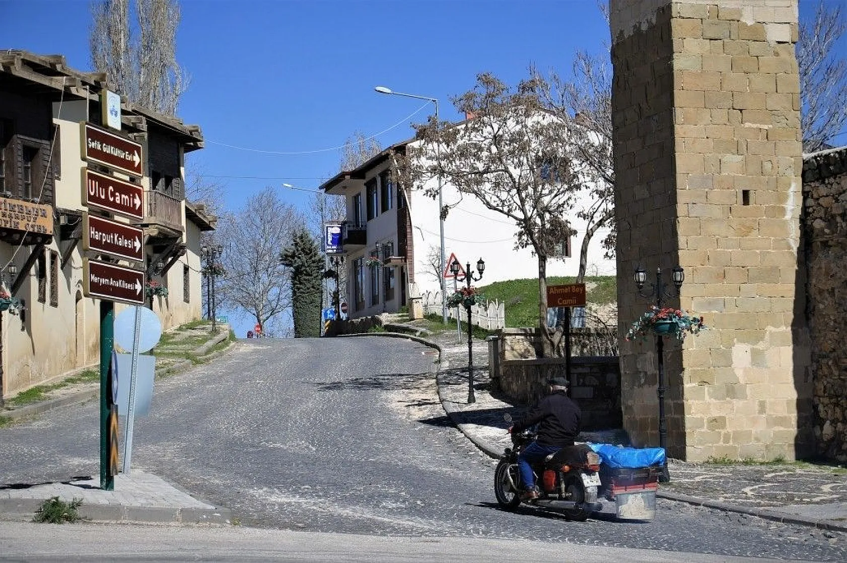 Elazığ'ın tarihi mahallesi boş kaldı!