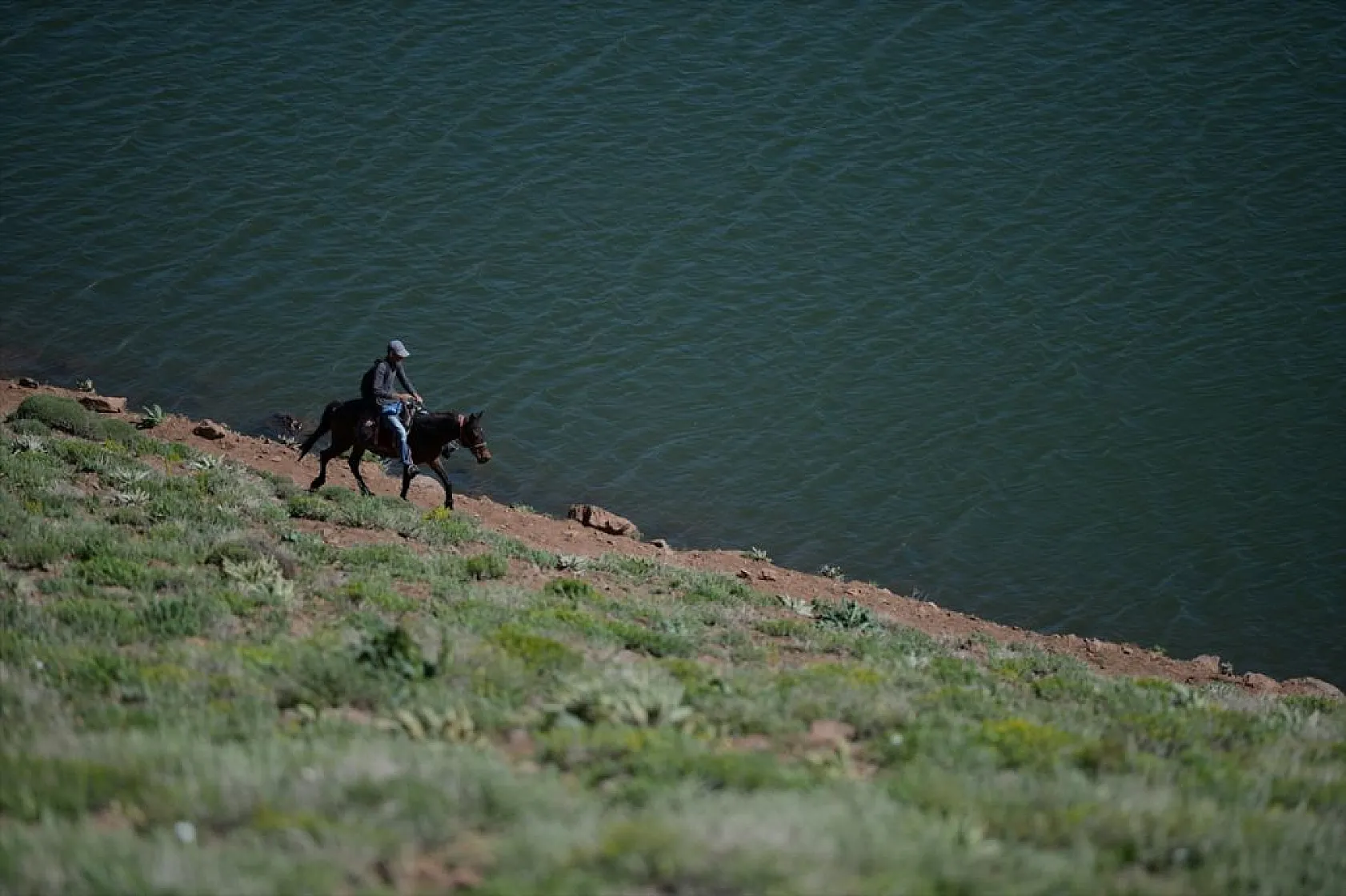 Gerendal Gölü, doğa tutkunlarını bekliyor