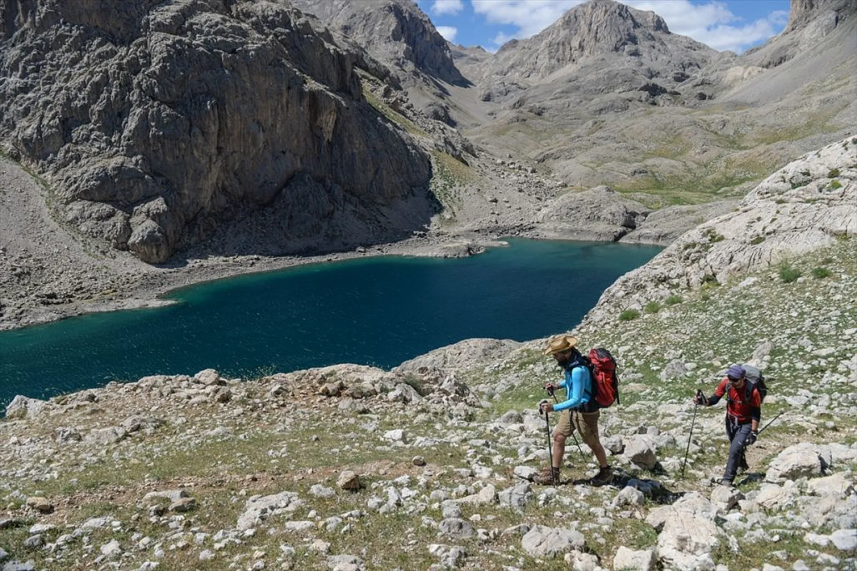 Karagöl, doğal güzelliğiyle doğaseverleri ağırlıyor
