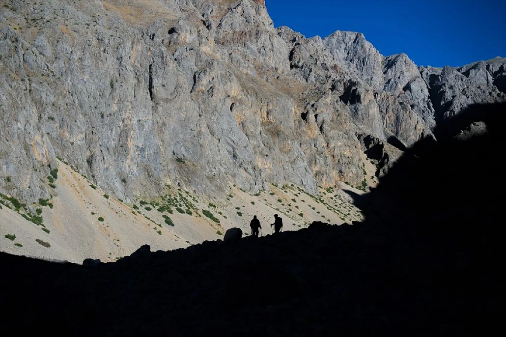 Karagöl, doğal güzelliğiyle doğaseverleri ağırlıyor