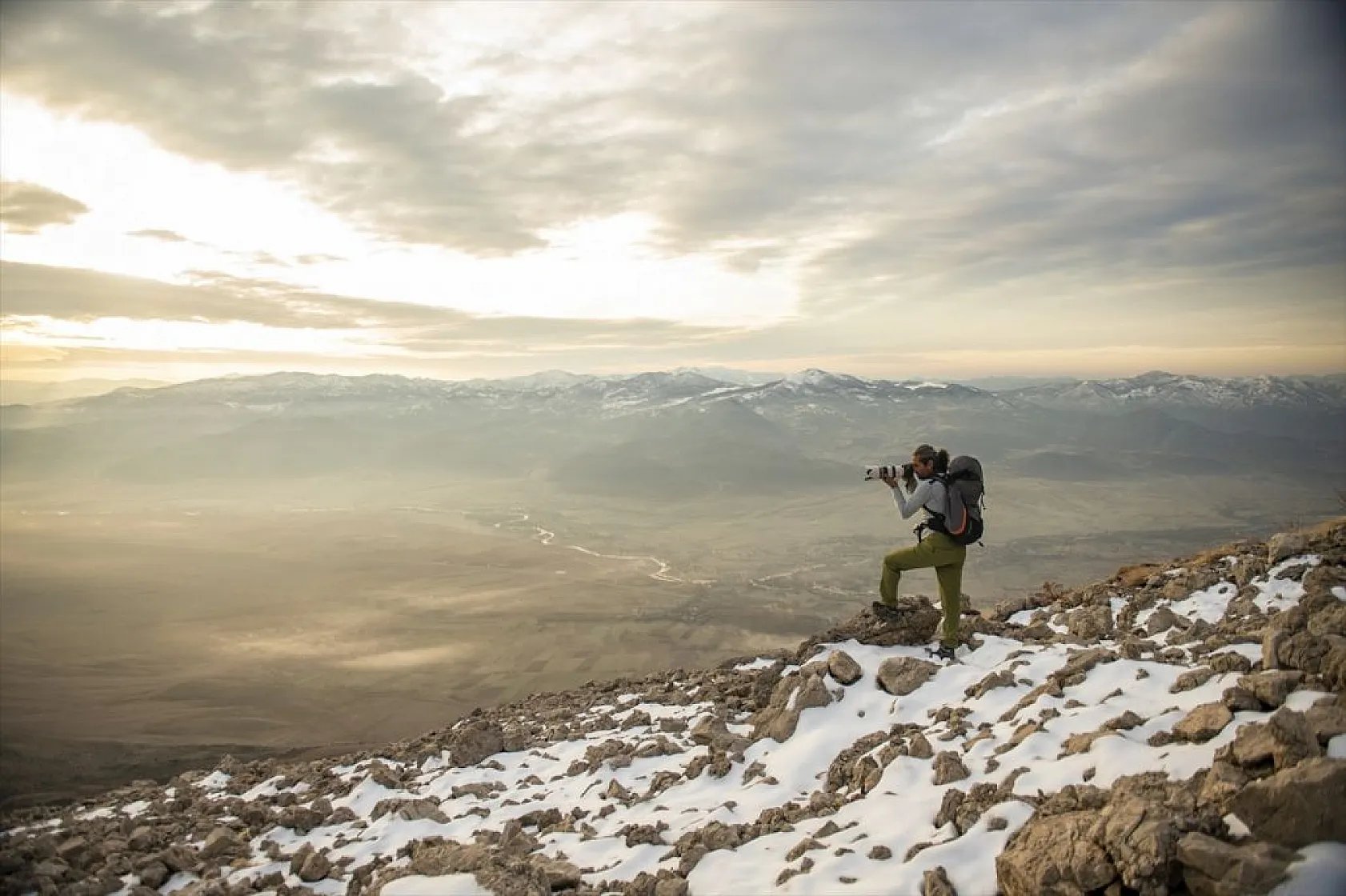 Beyaza bürünen Tunceli dağlarında kış tırmanışları başladı
