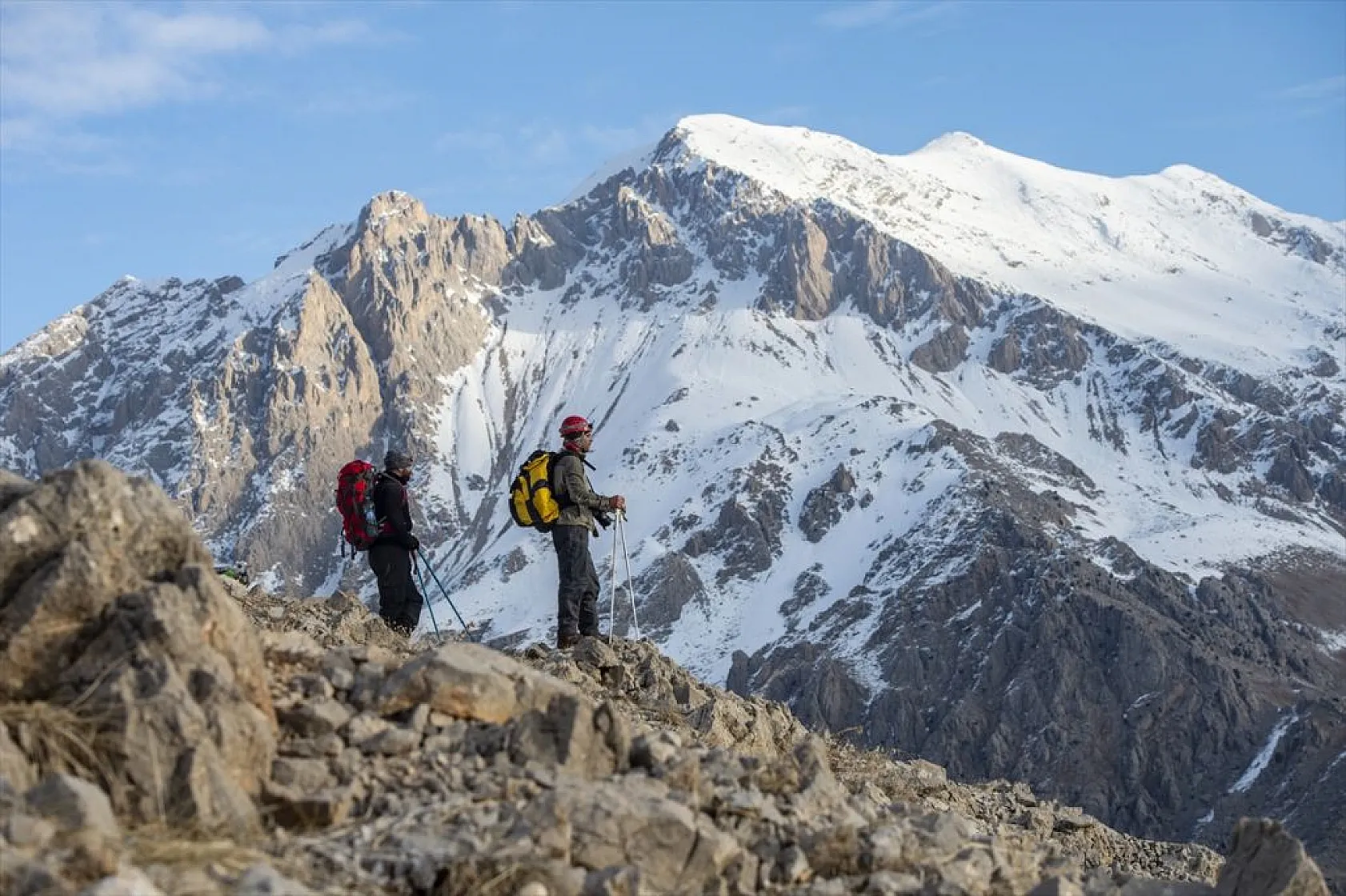 Beyaza bürünen Tunceli dağlarında kış tırmanışları başladı