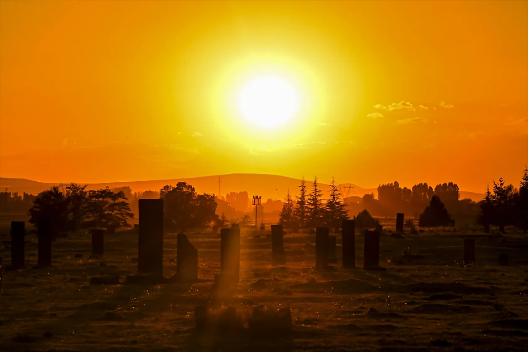 Selçuklu Meydan Mezarlığı zamana meydan okuyor