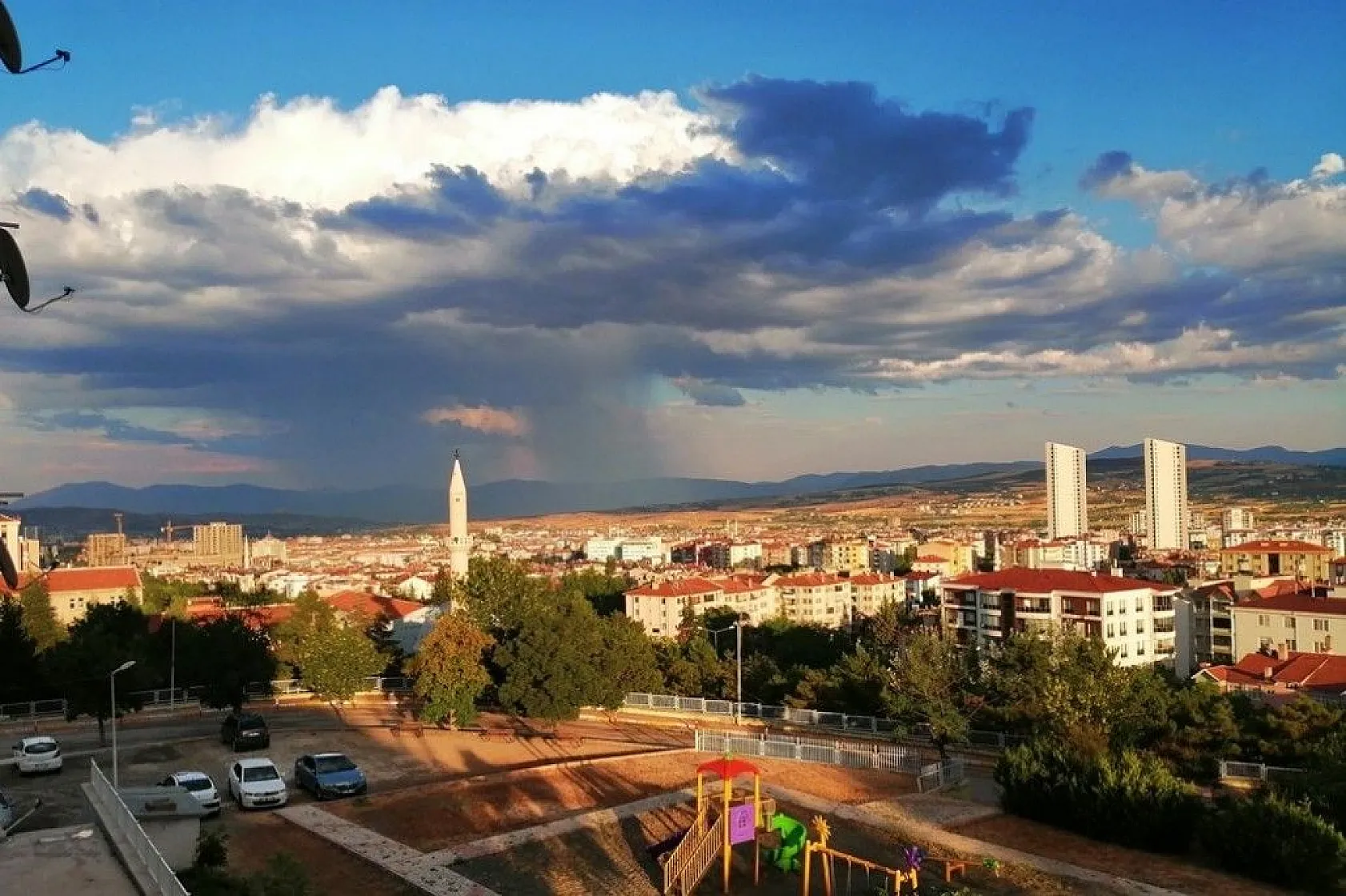Elazığ'da bulutların muhteşem görsel şöleni