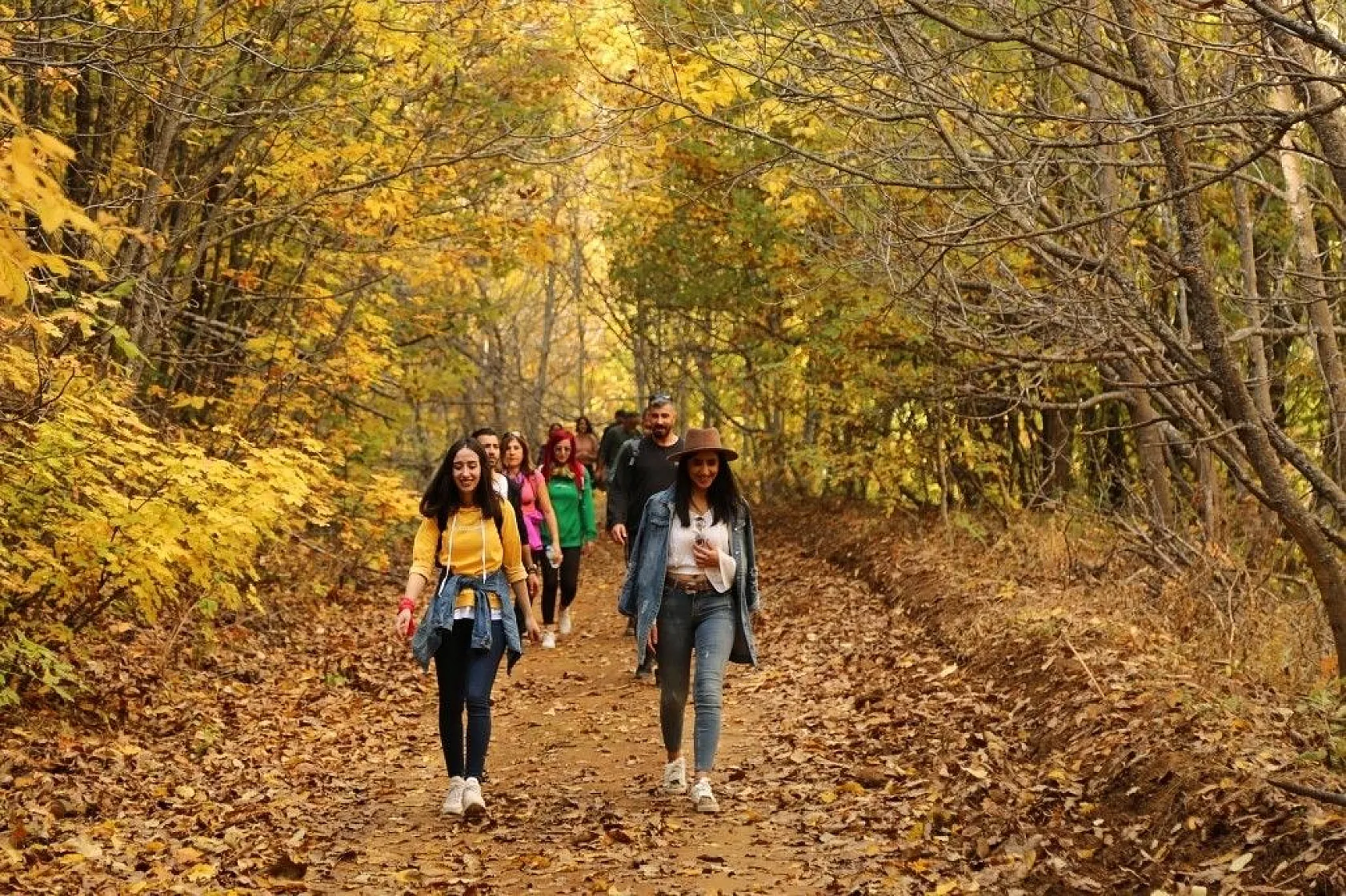 Tunceli'de sonbaharla gelen 'Renk Cümbüşü'