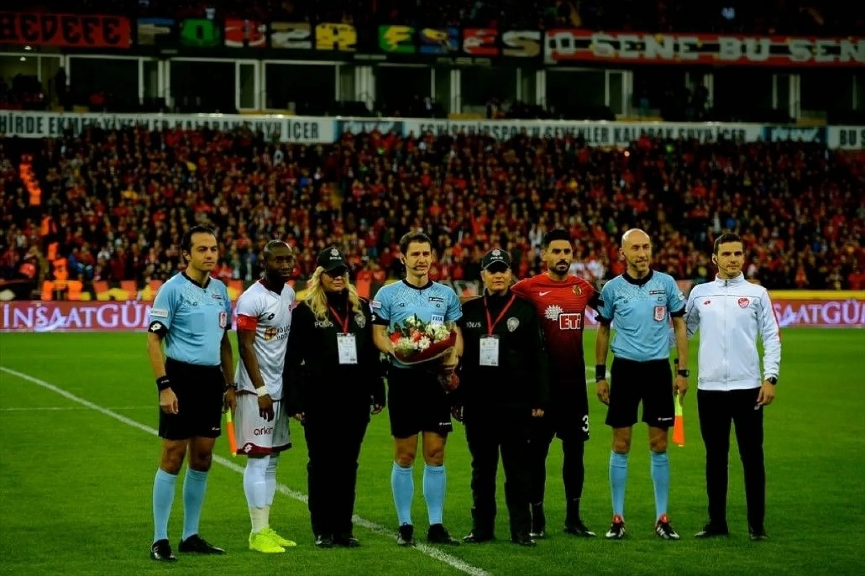 Eskişehirspor - Elazığspor maçından çok özel kareler