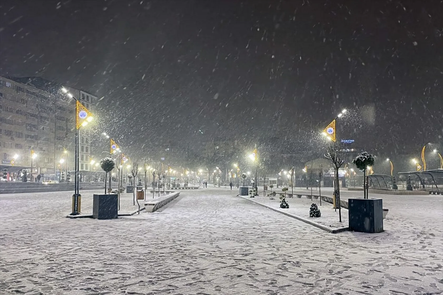 Elazığ'da kar yağışı etkili oldu
