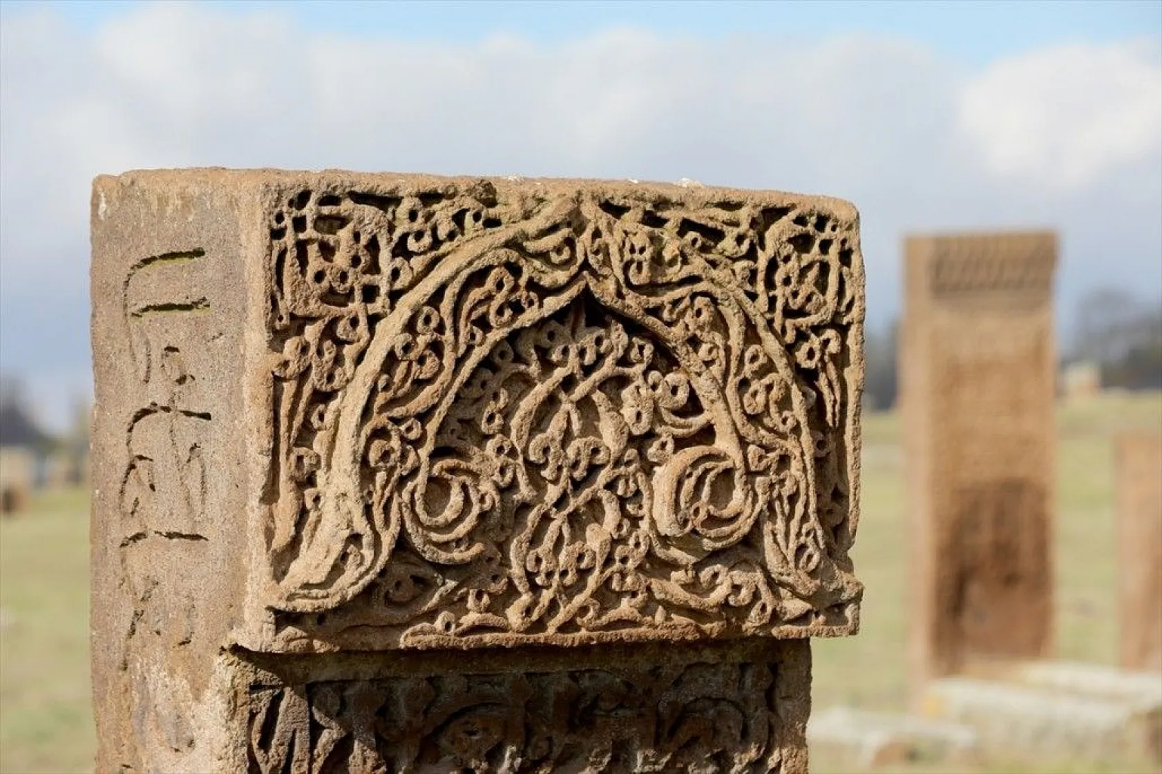 Dünyanın en büyük Türk İslam mezarlığı yeşille bütünleşecek