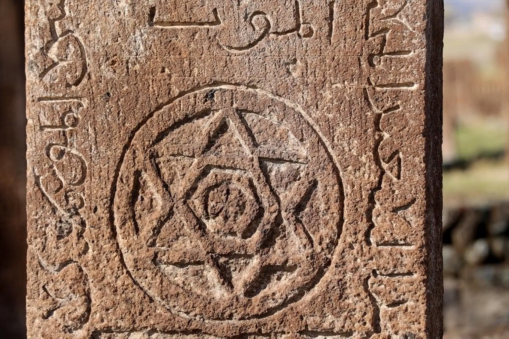 Dünyanın en büyük Türk İslam mezarlığı yeşille bütünleşecek