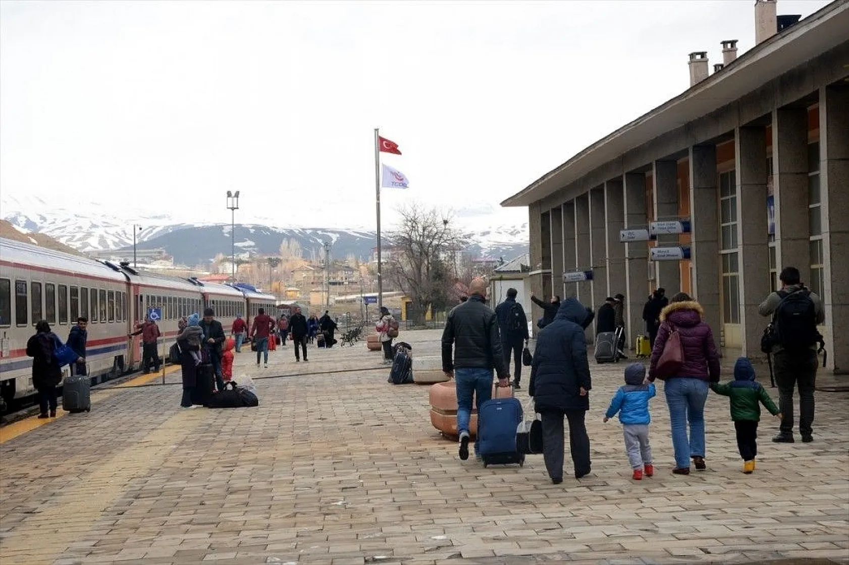 'Vangölü Ekspresi' ile doğunun güzelliği