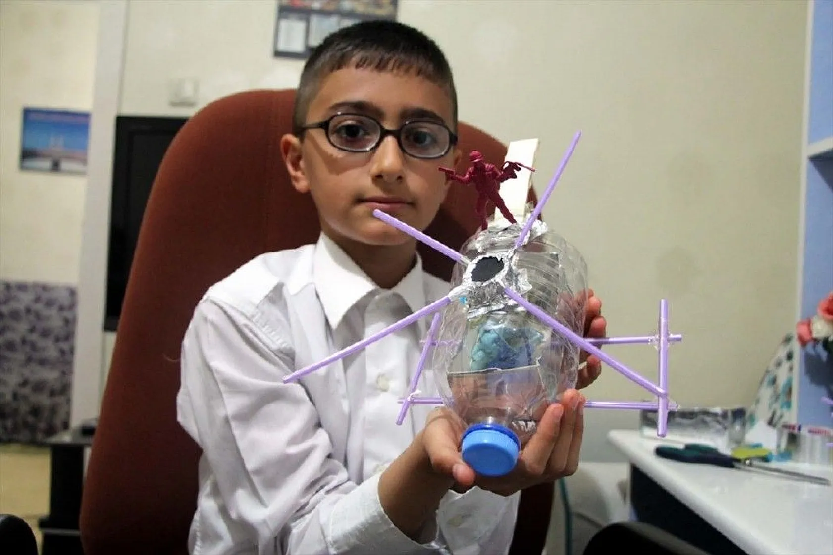 Atık malzemelerle hayallerini gerçekleştiriyorlar