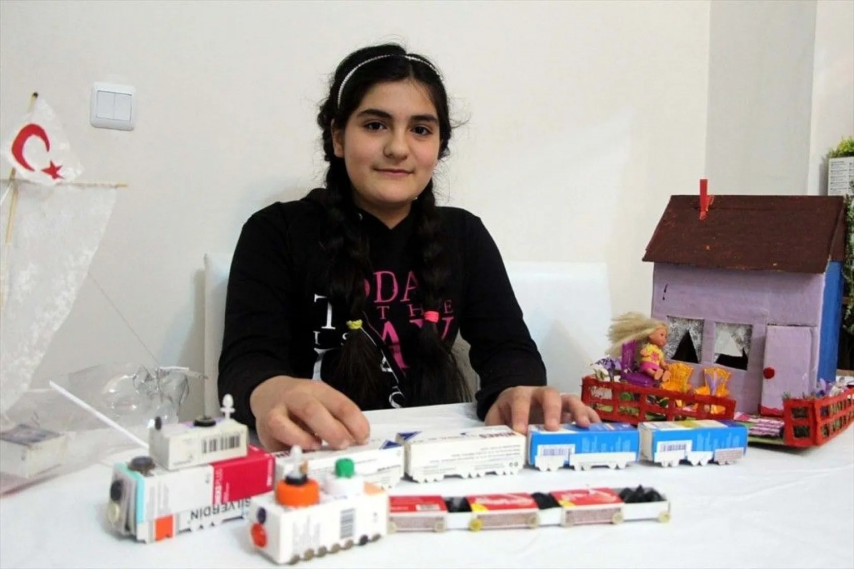 Atık malzemelerle hayallerini gerçekleştiriyorlar