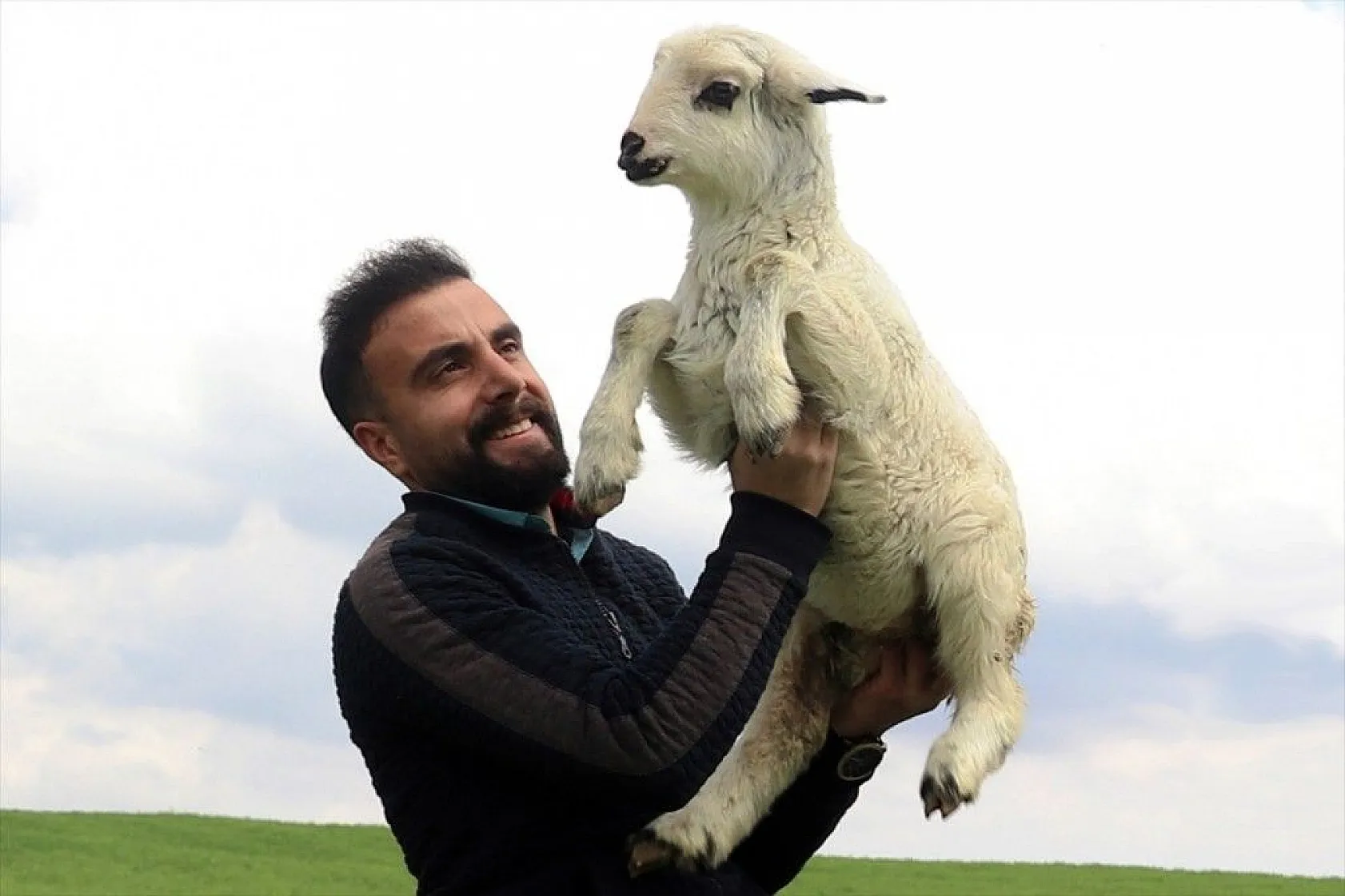 Hafta içi mühendis hafta sonu çoban kardeşler